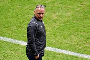 0-6慘??！斯洛伐克主帥：我們很難跟上對手，將好好準(zhǔn)備附加賽