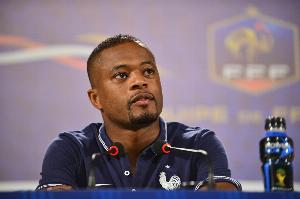 經(jīng)紀人：尼斯管理層曾“綁架”并威脅埃弗拉簽字，想把他賣給巴薩