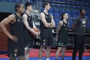 久違了！全員集結(jié) 福建男籃在主場(chǎng)球館進(jìn)行訓(xùn)練！