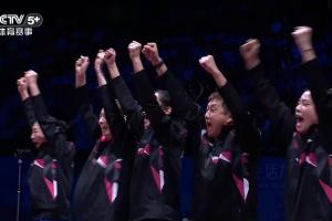 決勝盤讓二追三！山東隊第5場0-2落后，范思琦大逆轉(zhuǎn)奪女團金牌！