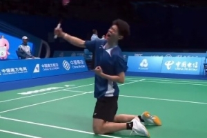 董天堯2-1逆轉(zhuǎn)王正行，收獲全運會羽毛球男單銅牌