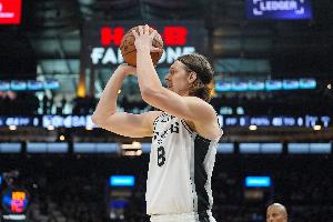 戲份增多！奧利尼克替補19分鐘拿到10分5板3助2斷 正負值+15