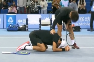 唐盛/孫淺2-1力克布云朝克特/鄭展，奪得全運(yùn)會(huì)網(wǎng)球男雙金牌