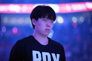 會越來越好！楊瀚森本季6戰(zhàn)場均7.1分鐘得3分1.5板 命中率37.5%