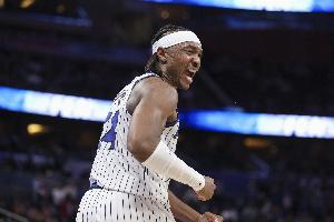 空空如也！勇士內(nèi)線漏人 小卡特輕松雙手補扣