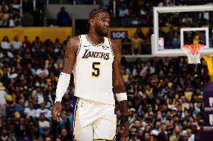 數(shù)據(jù)證明統(tǒng)治力！本賽季當(dāng)艾頓單場(chǎng)20+時(shí)湖人6勝0負(fù)未嘗一敗