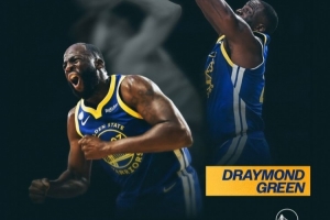 詹姆斯轉(zhuǎn)發(fā)追夢達(dá)成生涯900蓋帽里程碑海報(bào)：恭喜我的兄弟！