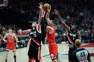 最強形態(tài)黯然失色！克林根暴搶生涯新高21板 17分創(chuàng)個人賽季新高