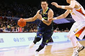 李春江：當(dāng)年江蘇那次傷病 朱芳雨含淚說‘李導(dǎo) 真的堅持不了了’