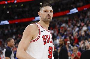 科比·懷特：武切維奇是我們攻防樞紐球隊(duì)領(lǐng)袖 總能打出關(guān)鍵表現(xiàn)