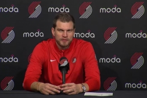 斯普利特：對手連中鋒都能投三分 用小陣容無限換防又會丟籃板