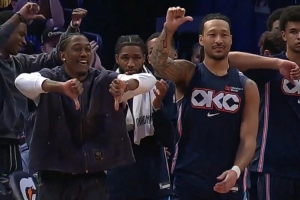 這氛圍！卡魯索快攻不扣籃 雷霆替補(bǔ)席集體弱爆了招呼