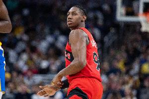 勢大力沉！巴雷特空切接球 騰空暴起力壓德拉蒙德暴扣打2+1