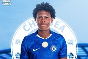 郵報(bào)：厄瓜多爾16歲小將已和切爾西預(yù)簽合同，年滿(mǎn)18歲正式加盟