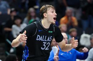 快船&尼克斯&鵜鶘&奇才本賽季客場(chǎng)都只贏過獨(dú)行俠 其他客場(chǎng)0-23