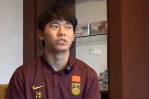 胡荷韜：其實傷病并沒有完全好，再把自己當年輕球員是一種松懈