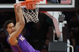 伊戈達(dá)羅談內(nèi)線輪換：都有天賦 不糾結(jié)出場(chǎng)時(shí)間只想為贏球做貢獻(xiàn)