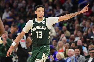 盡力局！羅林斯空砍32分6板14助 助攻生涯新高&得分平生涯最高