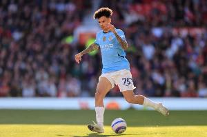 曼城小將奧賴利：我身高193還可能再長高，16歲時遭生長痛困擾