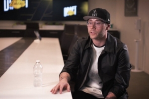 美記：杰西·巴斯過去幾年一直在應(yīng)對一種疾病 正在接受免疫治療