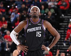 這賽季會比較常見！馬威掩護后下順 起飛接布克吊傳空接暴扣！