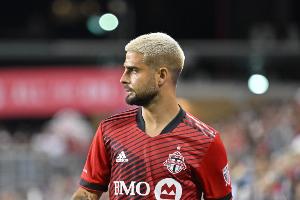 德天空：34歲因西涅計劃重返歐洲踢球，愿意接受大幅降薪