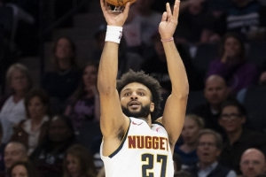 關(guān)鍵時(shí)刻還是給力！穆雷16中10拿到26分&送出10助攻 末節(jié)獨(dú)得14分