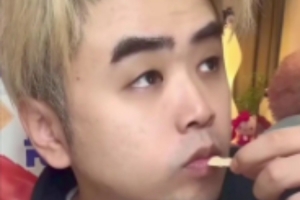 涵藝：現(xiàn)在市面上最好打野就是Tian；朱開(kāi)：jiejie更適合WBG