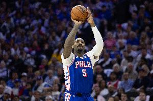 莊神都把三分當(dāng)常規(guī)武器！生涯場(chǎng)均0.2次出手 本賽季場(chǎng)均投1.3次