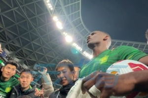 法比奧賽后喊話國安隊友：拿下足協(xié)杯決賽！