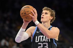 場均30.6分！名記：馬爾卡寧證明自己不是曇花一現(xiàn) 交易熱度回升