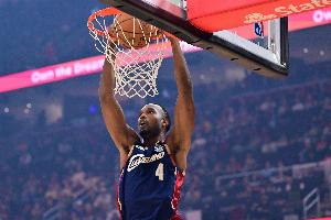 重錘火花！加蘭送妙傳 莫布里力壓防守暴扣打停步行者