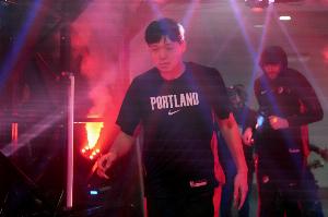 曾令旭：斯普利特應(yīng)變能力堪憂 第二節(jié)開場混亂應(yīng)該上楊瀚森