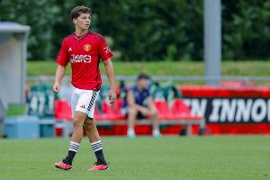 太陽(yáng)報(bào)：小將謝伊·萊西隨曼聯(lián)一線隊(duì)訓(xùn)練，備戰(zhàn)對(duì)陣埃弗頓的比賽