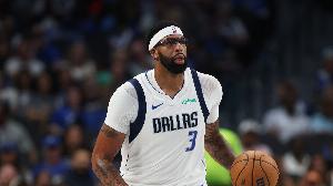 感覺這籌碼不太夠?。∶烙浱峤灰追桨福汗３?將+2首輪換濃眉等