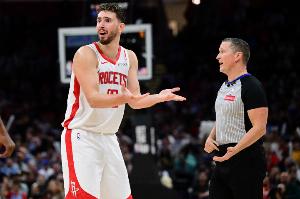 一場(chǎng)抵兩場(chǎng)沒(méi)拿下！火箭輸?shù)粑鞫ㄎ粦?zhàn) 一戰(zhàn)跌落至西部第五