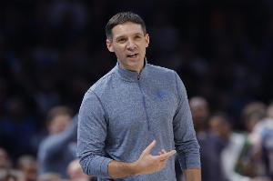 三分也爆真沒(méi)法玩了！雷霆今日三分37投23中 命中率62.2%