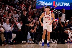 謝潑德：暫停后我按范弗利特指導(dǎo)照做 果然就投進三分了