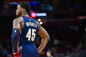 基本操作！米切爾22投11中&三分11中4 砍下32+9+5&正負(fù)值+13