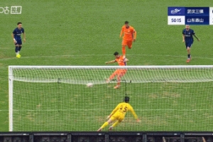 26球追平法比奧！瓦科點(diǎn)射破門，賽季第3次罰點(diǎn)終于命中！