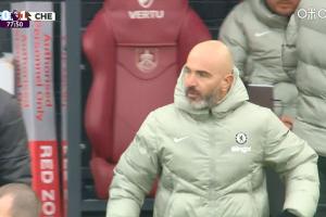 比賽第78分鐘，馬雷斯卡不滿裁判判罰，吃到一張黃牌