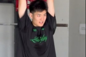 遼寧男籃全力備戰(zhàn)體測(cè)！劉星言的三分球訓(xùn)練