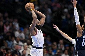 哈登爆砍35分 創(chuàng)本賽季任意球員上半場(chǎng)得分新高