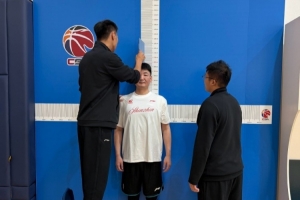 深圳男籃新賽季體測中