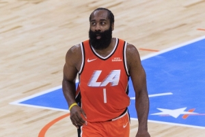 前二喬科？美媒：現(xiàn)在是否該將哈登視為史上第三偉大的得分后衛(wèi)？