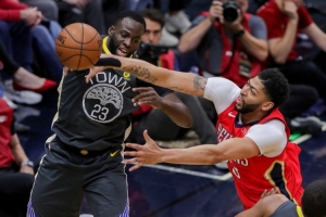 追夢：2015年首輪G3勝利是王朝的開始 鵜鶘到現(xiàn)在都沒恢復(fù)元?dú)? >
                                        </div>
                                    </div>
                                                                        <div   id=