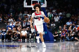 全能表現(xiàn)！凱肖恩·喬治14中5拿到17分12板7助4斷