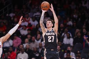 這就是射手！克雷伊奇下半場7記三分轟21分 上半場未得分