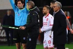 時(shí)隔2年復(fù)出！37歲卡塔爾世界杯冠軍成員帕普·戈麥斯重返賽場(chǎng)