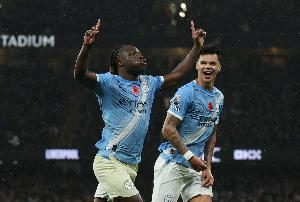 多庫上半場創(chuàng)造4次機(jī)會，其他曼城隊(duì)友共3次、紐卡全隊(duì)也僅3次